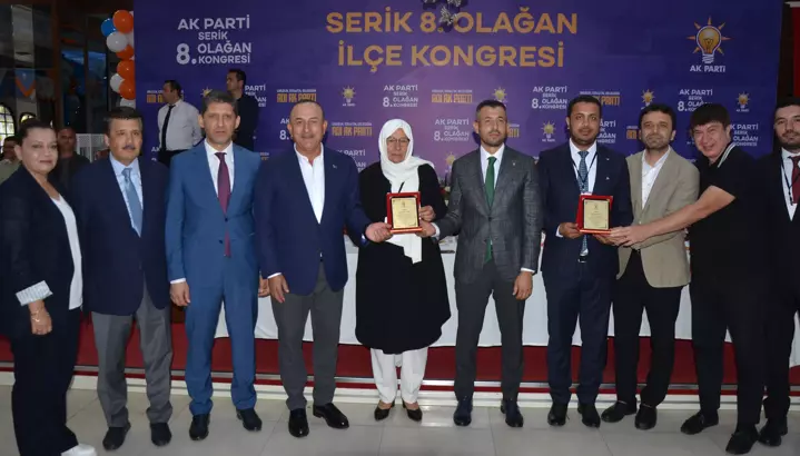 AK Parti Serik’te Söker başkan seçildi